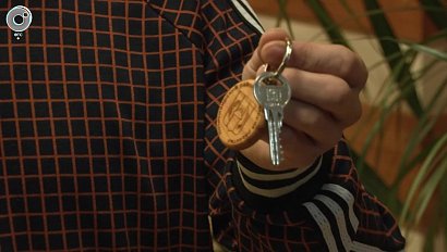 Ключи от квартир вручили детям-сиротам в Новосибирской области