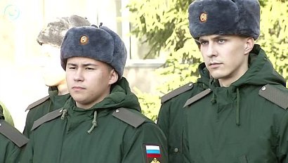 Первые призывники из Новосибирской области отправились к местам службы