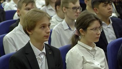Новосибирские школьники узнали о кибербезопасности будущего