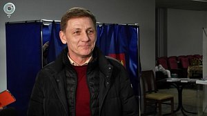 Андрей Шимкив и Роман Бурдин одними из первых проголосовали на выборах в Бердске
