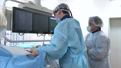 В Новосибирской областной больнице отметили новоселье кардиологического отделения