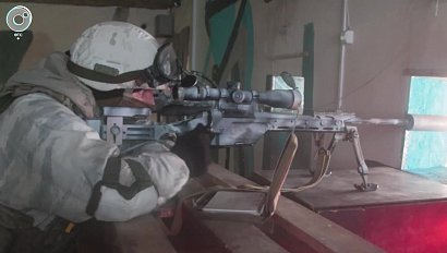 Бесшумные винтовки "Винторез" применили снайперы на учениях в Новосибирской области