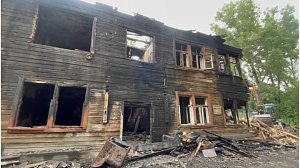 Снос сгоревших домов начали на ул. Римского-Корсакова