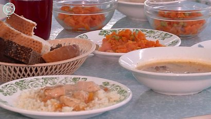 Контролировать качество питания школьников предлагают родителям региональные власти | Телеканал ОТС