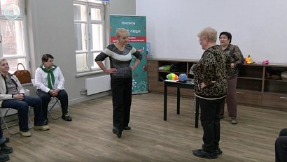 Театр для пенсионеров в Новосибирске: как прошёл первый урок