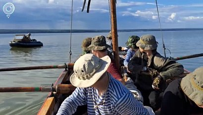 Выпавшего из лодки рыбака спасли в Новосибирской области