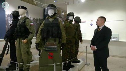В Новосибирске открылась выставка о развитии спецслужб России