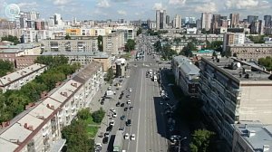 Андрей Травников закрепил позиции в десятке лучших губернаторов России