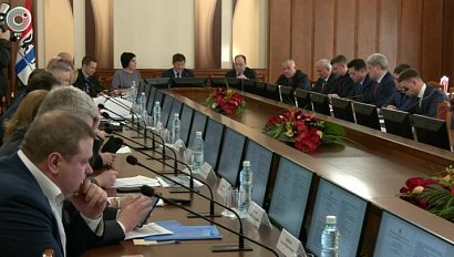 В Новосибирской области обсудили развитие сервиса "Госуслуги.Дом"