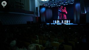 В Новосибирске прошёл благотворительный концерт в поддержку матерей и жён участников СВО
