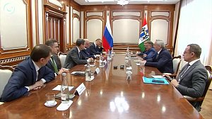 Губернатор обсудил с депутатами Госдумы планы развития региона