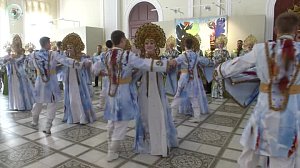 Необычная "Гжель" открыла новый новосибирский фестиваль