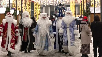 Новосибирск встречает зиму: запуск праздничной иллюминации в центре города