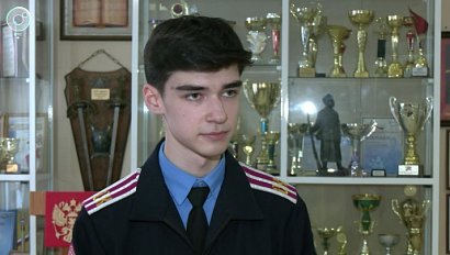 Курсанты Сибирского кадетского корпуса отправили посылки новосибирским бойцам