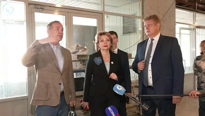 Ремонт в ГПНТБ завершат осенью