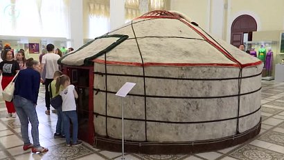 Выставка "Таинственная Тыва" открылась в Новосибирском краеведческом музее