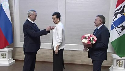 В Новосибирской области наградили многодетных матерей