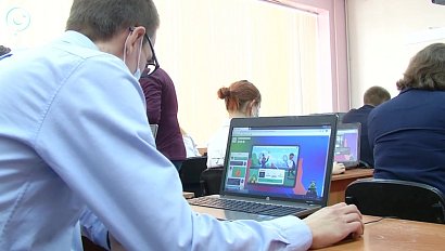 Урок кибербезопасности провели для школьников в Краснообске