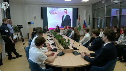 Учебная неделя в Новосибирском экономическом лицее началась с обсуждения промышленности