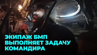 Инструкторы с боевым опытом учат молодых