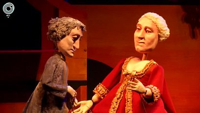 Вечная история двух композиторов в миниатюрном формате. Какой сценарий о Моцарте и Сальери написали для кукольного театра?