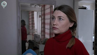 Крыша и трубы в подвале: пятиэтажка в Заельцовском районе тонет в воде