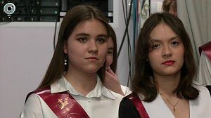 В Новосибирской области прозвенел последний звонок для тысяч выпускников