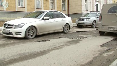 В Новосибирске начнут ремонт магистралей. На каких улицах появятся асфальтоукладчики?