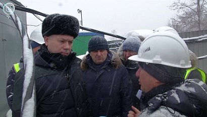 Губернатор Андрей Травников проконтролировал ход строительства поликлиники №27