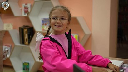 В Карасуке открыли модельную библиотеку с уникальным дизайном