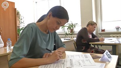 Единый госэкзамен по русскому языку сдали родители выпускников