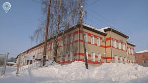 Ремонт одной из старейших школ Новосибирской области завершили в Колывани