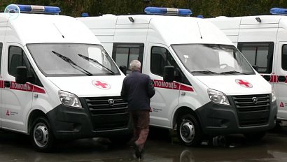 В Новосибирскую область доставили 15 новых машин скорой помощи