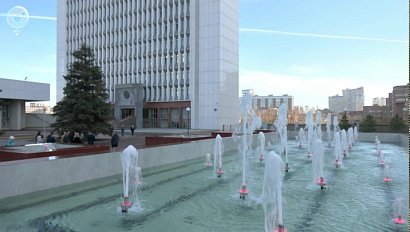 В Новосибирске открыли первый фонтан и начали реконструкцию "Бугаков-парка"