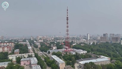Новосибирск окутал смог из-за выбросов и пожаров