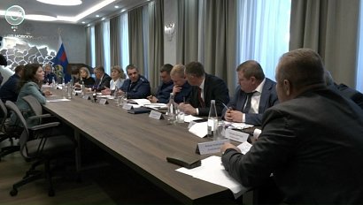 Холодные батареи и разрытые улицы Новосибирска вызывают недовольство жителей