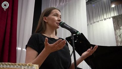 Новосибирская актриса прочтёт стихи под оркестр