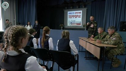 Урок мужества в Сибирском кадетском корпусе объединил поколения