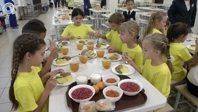 Депутаты проверили качество школьного питания в Новосибирске