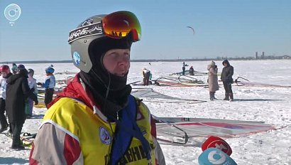 Под парусом по снегу прошли участники чемпионата и первенства России по зимнему виндсёрфингу