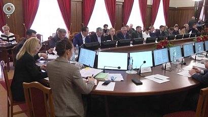 Бюджет Новосибирской области: расходы увеличены на 14 миллиардов рублей