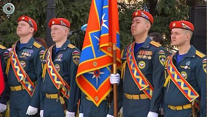 Сотрудники МЧС отметили профессиональный праздник