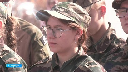 Фестиваль "Белые журавли" в Бердске объединил патриотические команды региона