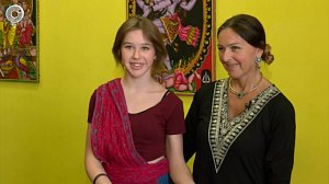 Сибирячки удивили на конкурсе индийских танцев в Пуне