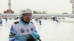 Чемпионат России по хоккею с мячом среди ветеранов завершился в Новосибирске