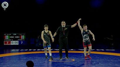 Юные борцы из пяти стран сразились в Новосибирске на турнире "Сила традиций"