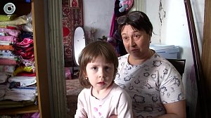 Из ветхого жилья - в миниатюрную квартиру. Почему многодетная семья из Новосибирска недовольна?