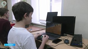 Бердские школьники осваивают управление дронами