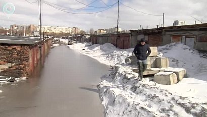 Сто двадцать гаражей затопило в Новосибирске