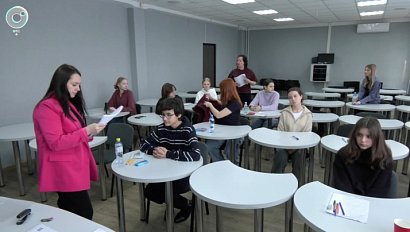 Ученики старших классов боролись за звание лучших на олимпиаде по испанскому языку